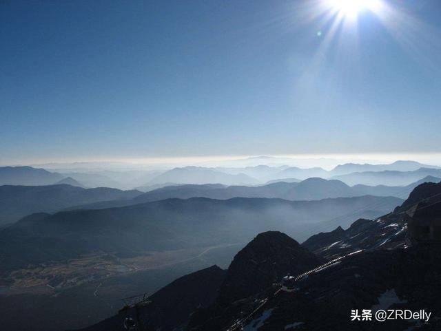 一览众山小的上一句（一览众山小上一句怎么说）