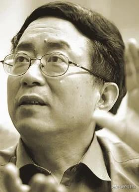 余秋雨的经典散文作品（余秋雨的散文作品大全）